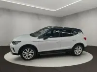 Gebraucht Seat Arona Xperience 110 PS (80 kW) 2024 Nevada weiß metallic / magnetic grau metallic SUV
