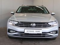 Gebraucht VW Passat Business 150 PS (110 kW) 2022 Silber Kombi