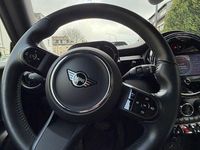 Gebraucht Mini Cooper Classic 136 PS (100 kW) 2023 Weiß Kleinwagen