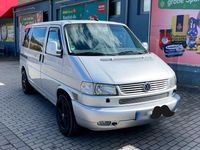 Usado VW Multivan 204 HP (150 kW) 2000 Prateado Monovolume