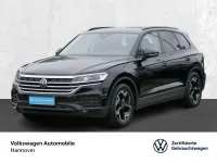 Gebraucht VW Touareg Basis 231 PS (169 kW) 2025 Grenadillschwarz metallic SUV