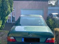 gebraucht Mercedes E260 malachitgrün an Liebhaber abzugeben