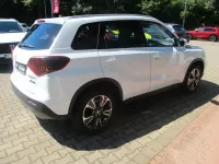 Gebraucht Suzuki Vitara Comfort+ 102 PS (75 kW) 2023 Weiß SUV