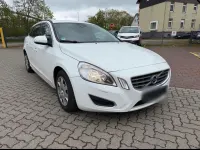 Gebraucht Volvo V60 203 PS (149 kW) 2010 Weiß Kombi