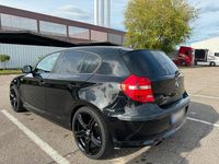 Gebraucht BMW 116 122 PS (89 kW) 2010 Schwarz Kleinwagen
