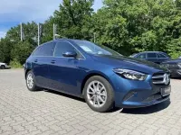Gebraucht Mercedes B200 163 PS (119 kW) 2020 Denimblau metallic Kleinwagen