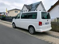 Gebraucht VW Multivan 179 PS (131 kW) 2015 Weiß Van / Kleinbus
