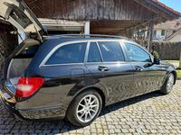 Gebraucht Mercedes C180 Elegance 156 PS (114 kW) 2013 Schwarz Kombi