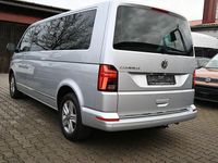 Gebraucht VW Caravelle Highline 204 PS (150 kW) 2021 Silber Van / Kleinbus