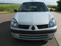 Gebraucht Renault Clio 58 PS (42 kW) 2003 Silber Kleinwagen