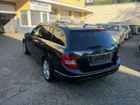 Gebraucht Mercedes C180 156 PS (114 kW) 2014 Schwarz Kombi