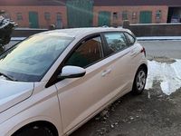 Gebraucht Hyundai i20 Select 84 PS (61 kW) 2022 Weiß Kleinwagen