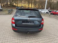 Gebraucht Skoda Octavia 110 PS (80 kW) 2015 Grau Kleinwagen