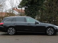 Gebraucht Mercedes C300 258 PS (189 kW) 2022 Schwarz Kombi
