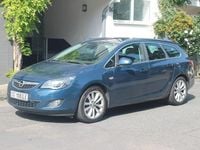 Gebraucht Opel Astra Innovation 140 PS (102 kW) 2011 Blau Kombi