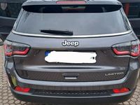 Gebraucht Jeep Compass Limited 150 PS (110 kW) 2020 Schwarz SUV