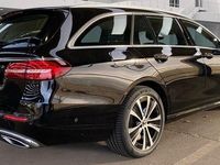 Gebraucht Mercedes E300 194 PS (142 kW) 2020 Schwarz Kombi