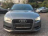 Gebraucht Audi A3 Attraction 116 PS (85 kW) 2015 Grau Limousine