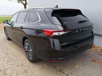 Neu Skoda Superb Selection 193 PS (141 kW) 2025 Ebonyschwarz metallic Kombi