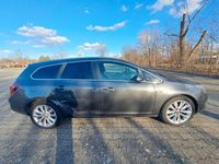 Gebraucht Opel Astra Design Edition 110 PS (80 kW) 2011 Braun Kombi