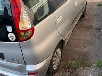 Gebraucht Toyota Yaris 87 PS (63 kW) 2004 Silber Limousine