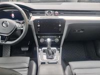 Gebraucht VW Passat 179 PS (131 kW) 2018 Grau Kombi