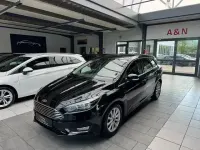 Gebraucht Ford Focus Titanium 125 PS (91 kW) 2017 Schwarz Limousine
