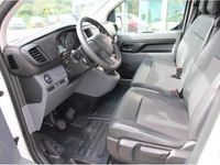 Gebraucht Opel Vivaro 122 PS (89 kW) 2021 Weiß Van / Kleinbus