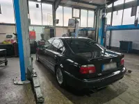 Gebraucht BMW 523 170 PS (125 kW) 2000 Schwarz Limousine