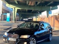 Gebraucht BMW 325 197 PS (144 kW) 2009 Schwarz Kombi