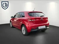 Gebraucht Kia Rio DREAM-TEAM Edition 99 PS (72 kW) 2017 Rot schwarz Limousine