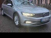 Gebraucht VW Passat 150 PS (110 kW) 2021 Grau Kombi