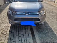 Gebraucht Mitsubishi Outlander 150 PS (110 kW) 2014 Grau SUV