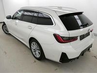 Gebraucht BMW 330e M Sport 292 PS (214 kW) 2024 Alpinweiss 3 Kombi