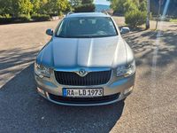 Gebraucht Skoda Superb Elegance 140 PS (102 kW) 2013 Silber Kombi