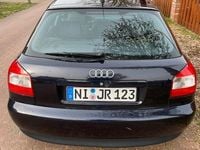Gebraucht Audi A3 Exclusive 102 PS (75 kW) 2001 Blau Kleinwagen