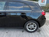 Gebraucht Mercedes A200 163 PS (119 kW) 2018 Schwarz Limousine