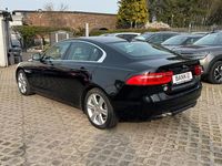 Gebraucht Jaguar XE 179 PS (131 kW) 2016 Schwarz Limousine