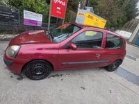 Gebraucht Renault Clio II 75 PS (55 kW) 2001 Rot Kleinwagen