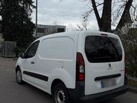 Gebraucht Peugeot Partner 99 PS (72 kW) 2017 Weiß Van / Kleinbus