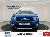 Gebraucht Dacia Sandero Lauréate 90 PS (66 kW) 2014 Blau Limousine