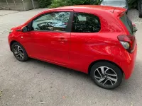 Gebraucht Peugeot 108 Active 82 PS (60 kW) 2016 Rot Limousine