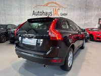 Gebraucht Volvo XC60 Kinetic 163 PS (119 kW) 2012 Schwarz SUV