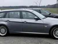 Gebraucht BMW 320 184 PS (135 kW) 2012 Grau Kombi