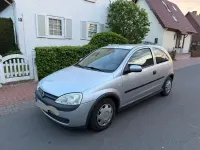 Używany Opel Corsa 75 KM (55 kW) 2002 Szary Hatchback