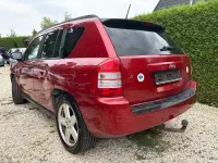 Gebraucht Jeep Compass Sport 170 PS (125 kW) 2010 Rot SUV