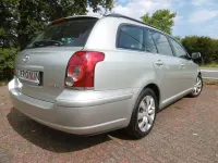 Gebraucht Toyota Avensis 129 PS (94 kW) 2007 Silber Kombi