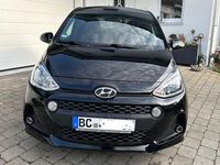 Gebraucht Hyundai i10 Passion Plus 87 PS (63 kW) 2018 Schwarz Kleinwagen
