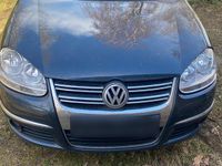 Gebraucht VW Jetta 116 PS (85 kW) 2006 Blau Limousine