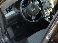 Gebraucht VW Passat Trendline 125 PS (91 kW) 2018 Grau Kombi